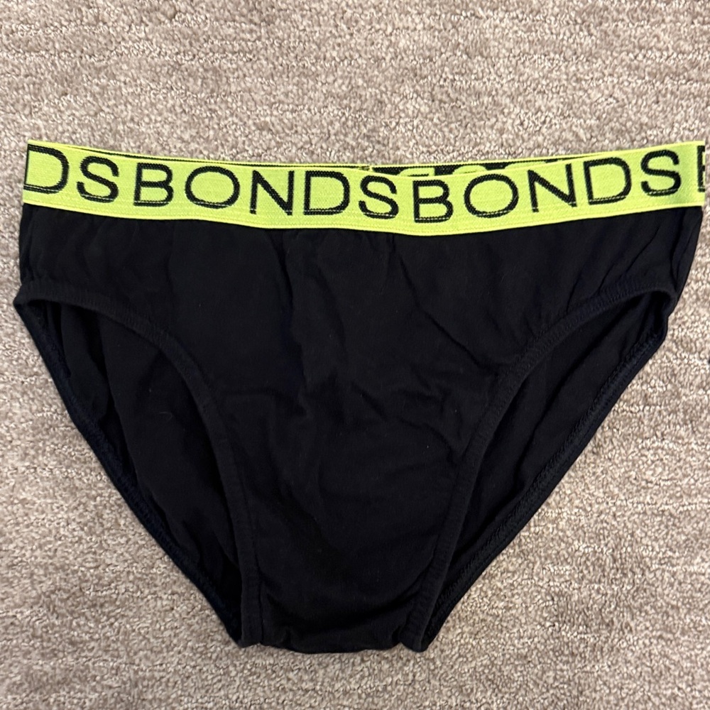 Bonds Men's Briefs with Black and Neon Yellow Waistband